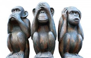 les-trois-singes-de-la-sagesse-fond-blanc